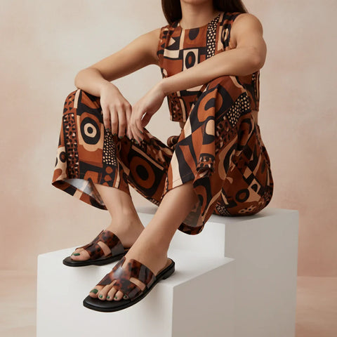 Voyage Cutout Strap Slides