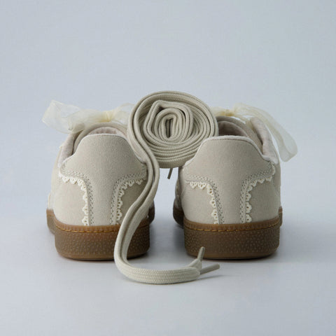 Belinda-K Lace Sneaker